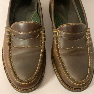 Bass loafers in good condition, minor scuffs not to noticeable.
